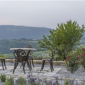 5 bedroom villa with heated pool near Momjan, Istria, sleep 12